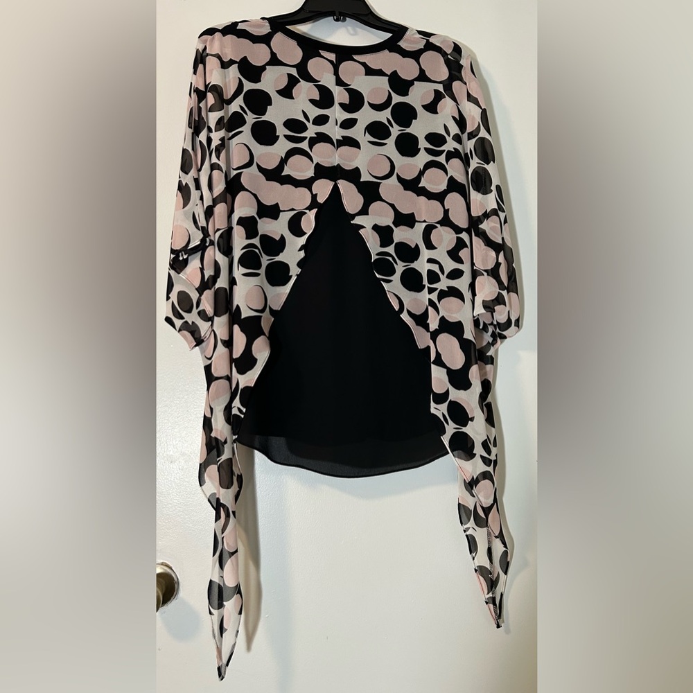 Joseph Ribkoff Black and Cream Top